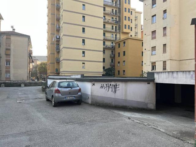 Box in vendita a Piemonte, Alessandria