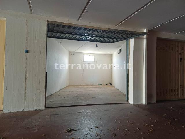 Box in vendita a Poltu Qualtu, San Pantaleo