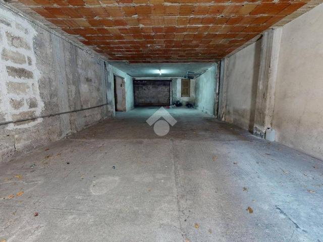 Box in vendita a Puglia, Brindisi