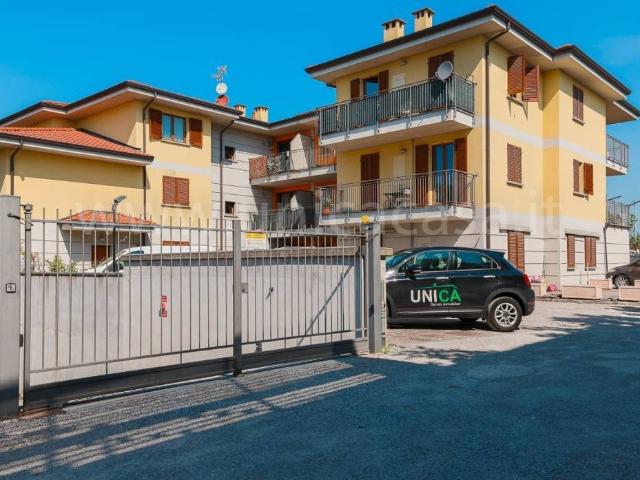 Box in vendita a Osio Sopra, Lombardia