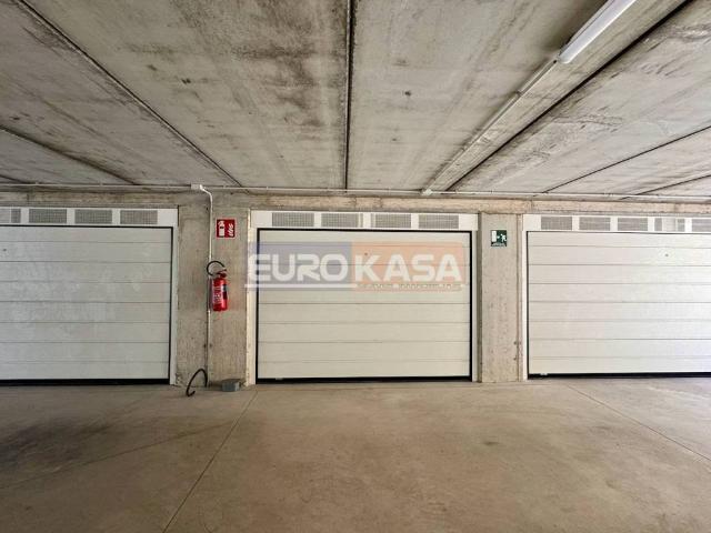 Box in vendita a Osio Sopra, Lombardia