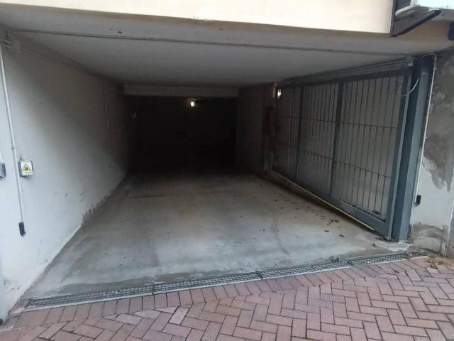 Box in vendita a Osio Sotto, Bergamo
