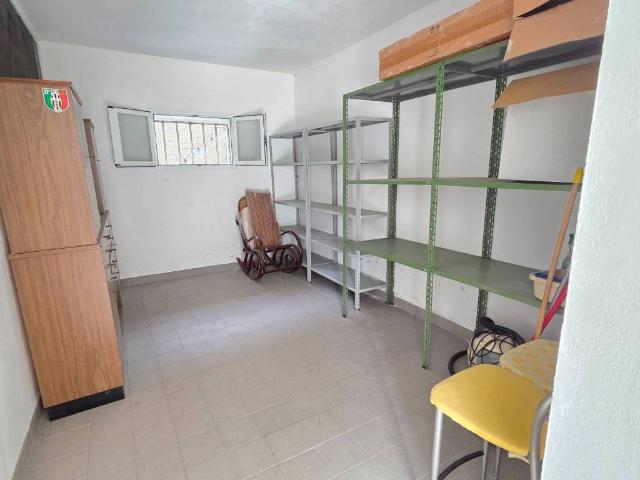 Box in vendita a Ospedaletti, Liguria