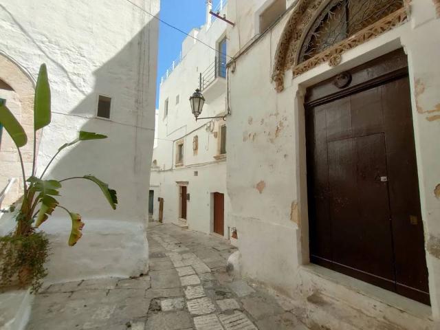Box in vendita a Puglia, Brindisi