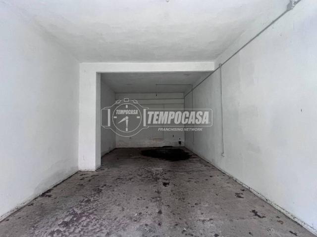 Box in vendita a Piemonte, Alessandria