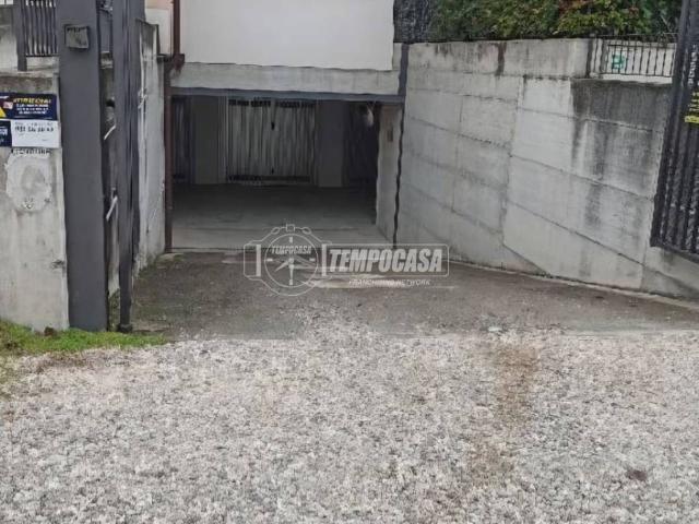 Box in vendita a Unione dei comuni Savena-Idice, Ozzano Dell'emilia
