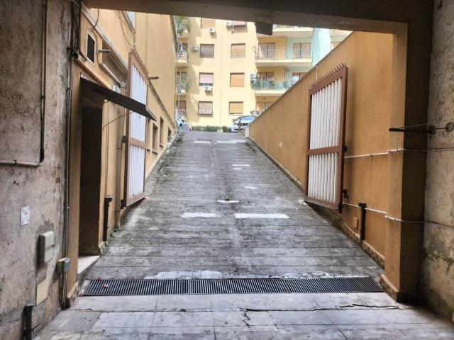 Box in vendita a VI Circoscrizione, Palermo
