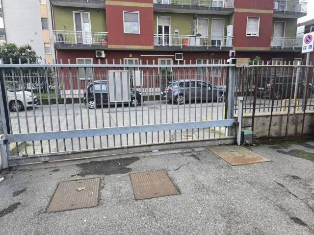 Box in vendita a Pantigliate, Lombardia