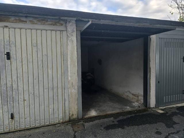 Box in vendita a Pantigliate, Lombardia
