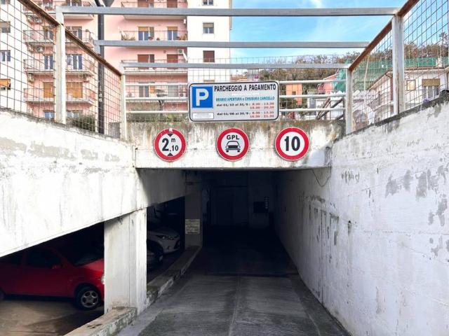 Box in vendita a Paola, Cosenza