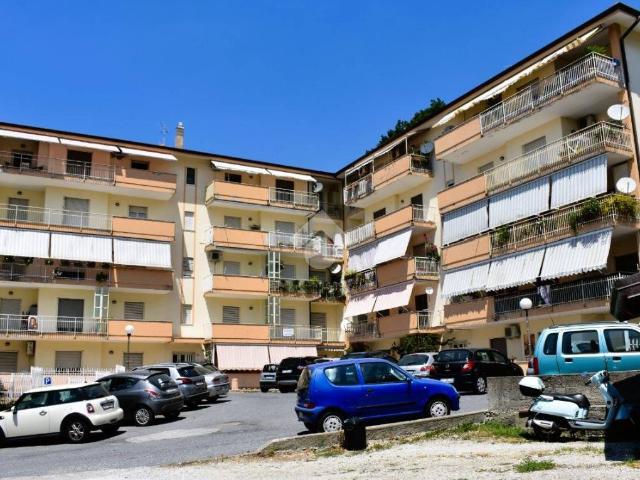Box in vendita a Calabria, Cosenza