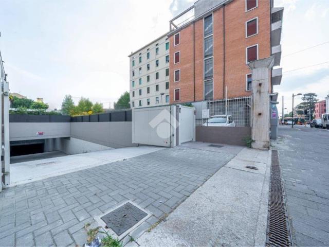 Box in vendita a San Lazzaro, Sorbolo