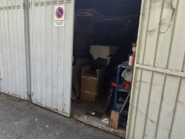 Box in vendita a Fornasazza, Parma