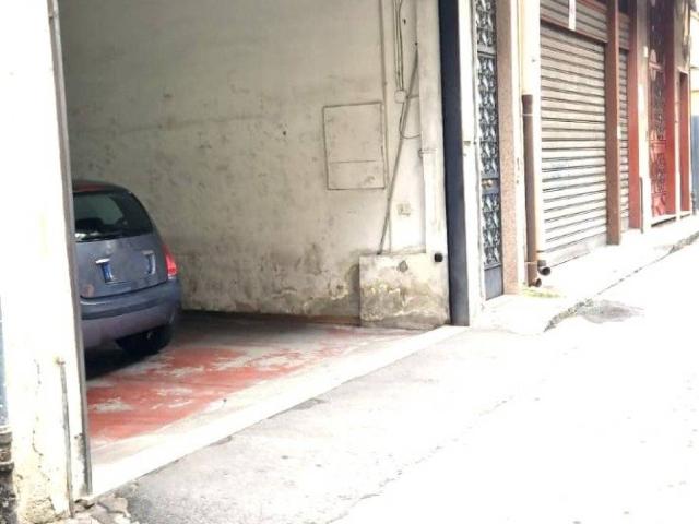Box in vendita a Paternò, Sicilia