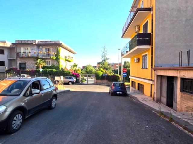 Box in vendita a Santa Marina, Paternò