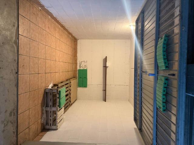 Box in vendita a Paullo, Lombardia