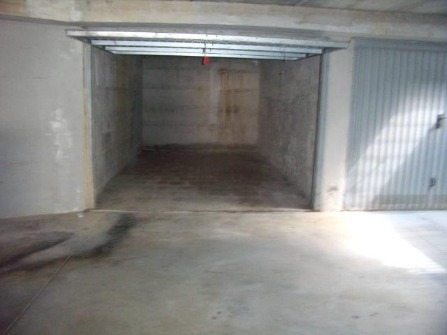 Box in vendita a Pavia, Lombardia