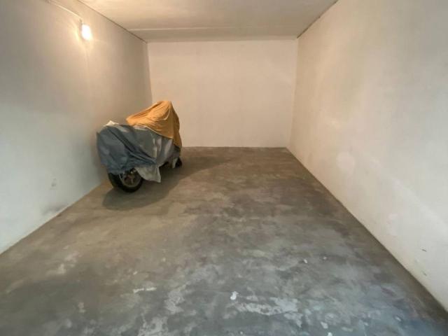 Box in vendita a Ticinello, Pavia