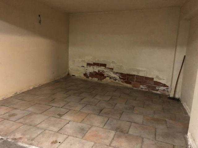 Box in vendita a Pedara, Sicilia