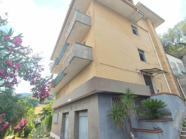Box in vendita a Pellezzano, Campania