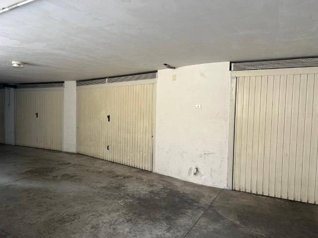 Box in vendita a Pescara, Abruzzo