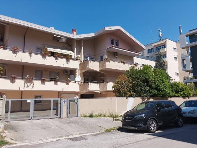 Box in vendita a Pescara, Abruzzo