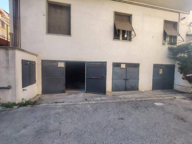 Box in vendita a Pescara, Abruzzo