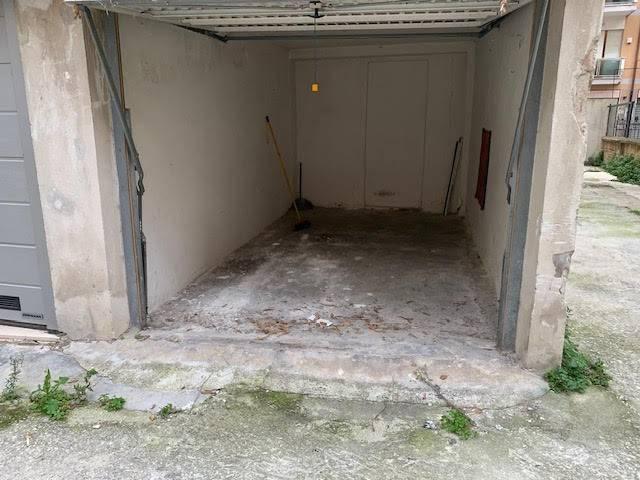 Box in vendita a Pescara, Abruzzo