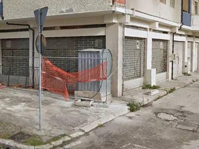 Box in vendita a Pescara, Abruzzo