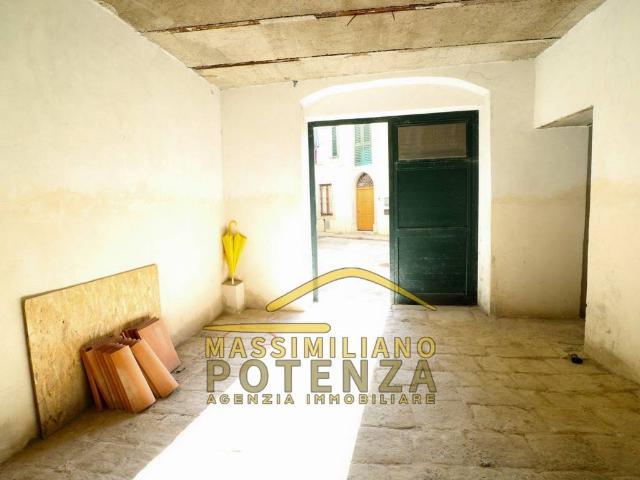 Box in vendita a Ricciano, Uzzano E Castello