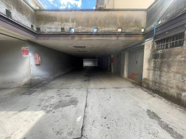 Box in vendita a Besurica, Piacenza