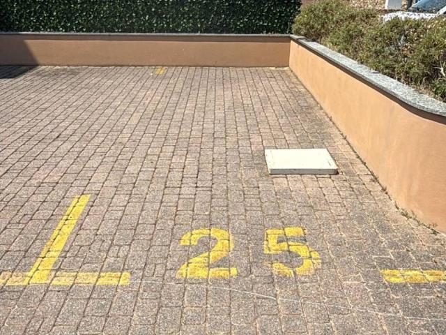 Box in vendita a Pietra Ligure, Liguria