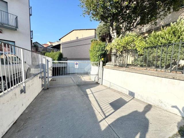 Box in vendita a San Luigi, Pinerolo
