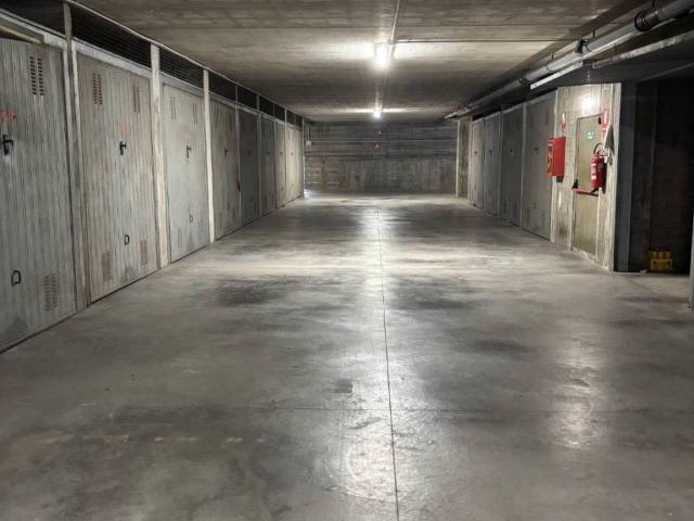Box in vendita a San Luigi, Piemonte