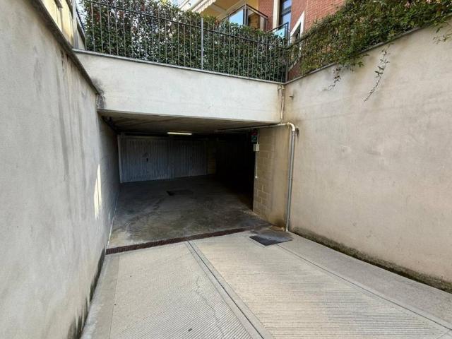 Box in vendita a San Luigi, Piemonte