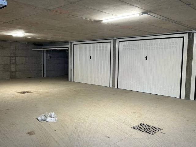 Box in vendita a Tetti Borella, Piemonte