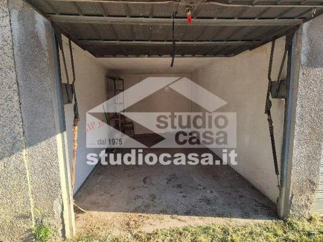 Box in vendita a Cascina Limito, Pioltello