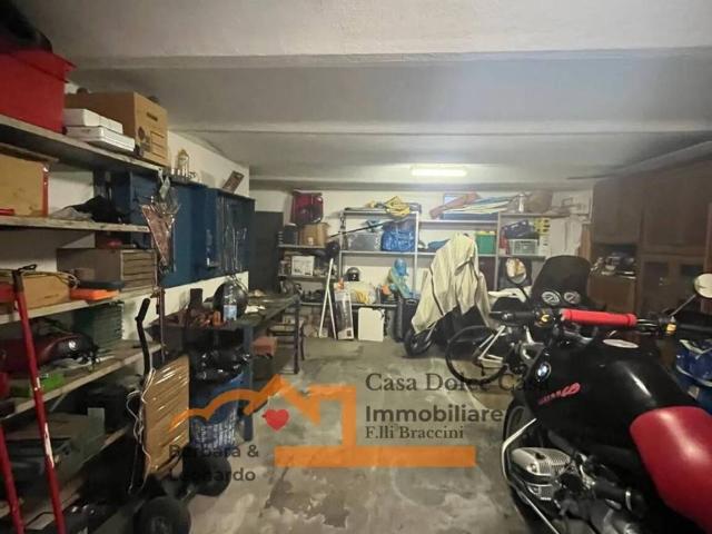 Box in vendita a Porta a Terra, Piombino