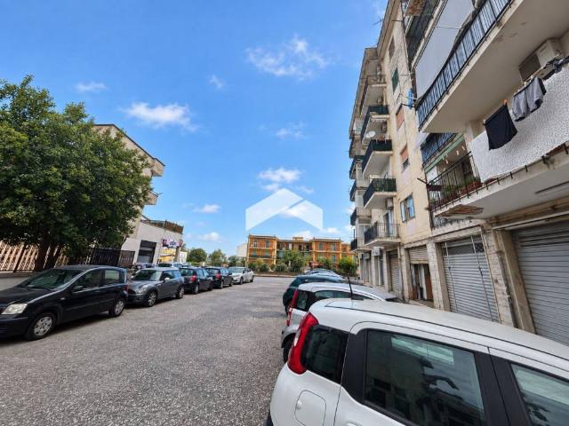 Box in vendita a Pollena Trocchia, Campania