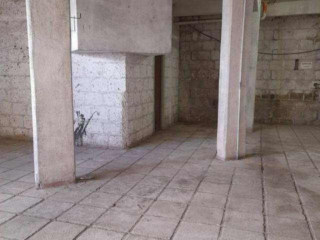 Box in vendita a Laurentum, Roma Capitale