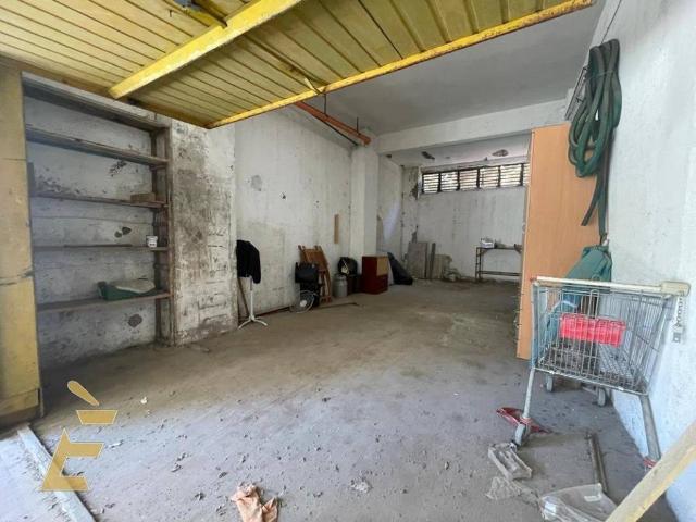 Box in vendita a Laurentum, Pomezia
