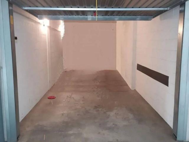 Box in vendita a Ponte San Pietro, Lombardia