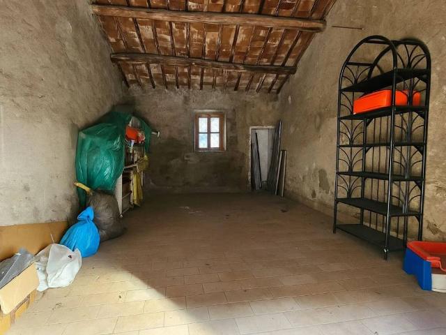 Box in vendita a Porano, Umbria