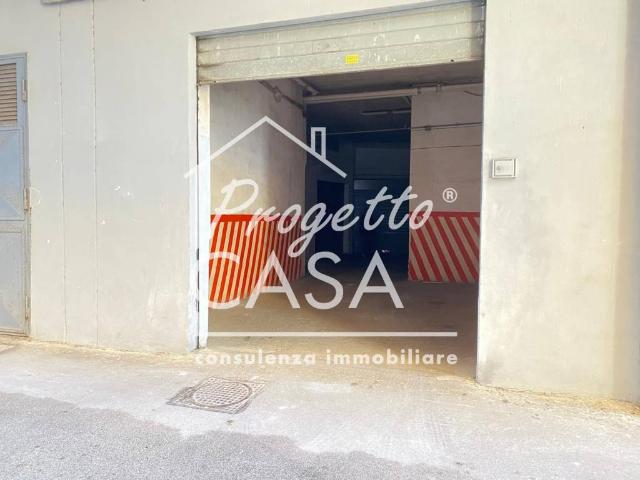 Box in vendita a Portici, Campania