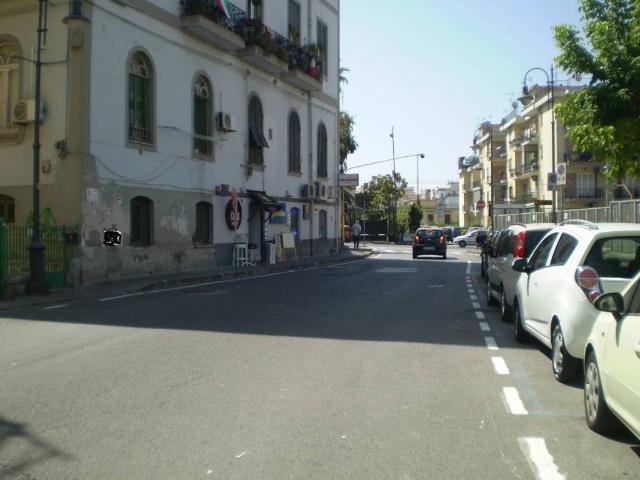 Box in vendita a Portici, Campania