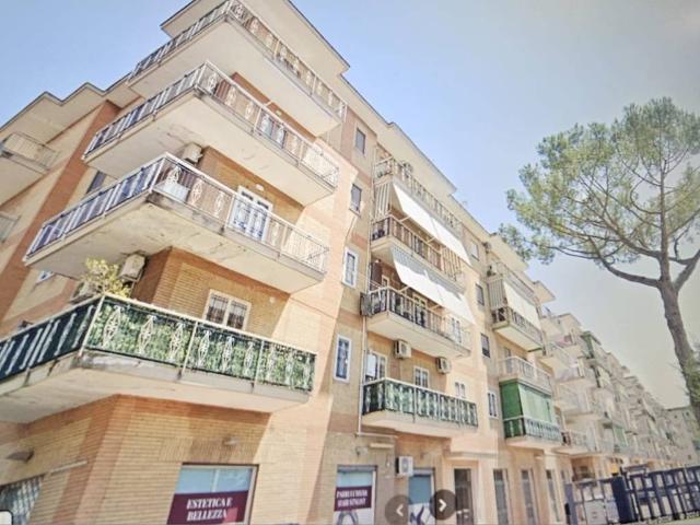 Box in vendita a Portici, Campania