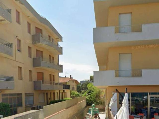 Box in vendita a Marche, Macerata