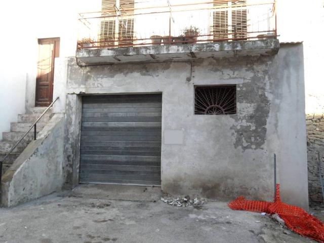 Box in vendita a Portocannone, Molise