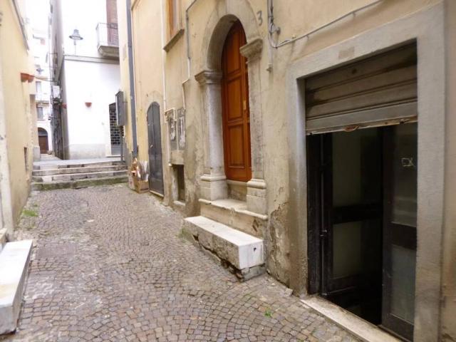 Box in vendita a Montereale, Potenza