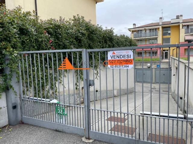 Box in vendita a Pozzo D'adda, Lombardia
